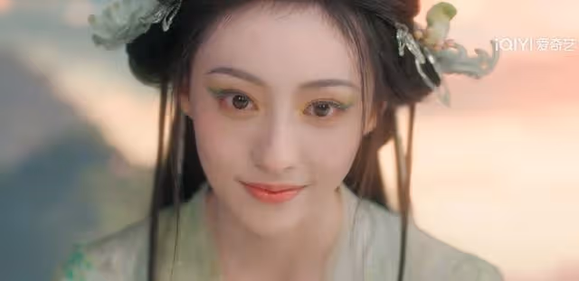 演完馭鮫記兩年後演《月紅篇》,31歲傻白甜真出戲,簡直暴殄天物