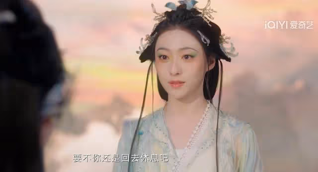 《月紅篇》開播,楊冪濾鏡太重,郭曉婷演技尷尬,胡連馨撞臉多人