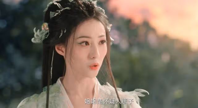 《月紅篇》開播，楊冪濾鏡太重，郭曉婷演技尷尬，胡連馨撞臉多人
