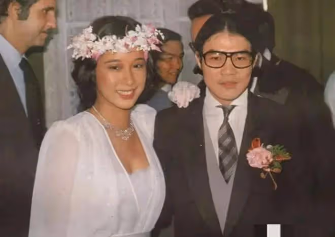 看了霍啟剛三弟的未婚妻,才知道郭晶晶和朱玲玲在霍家的特殊地位