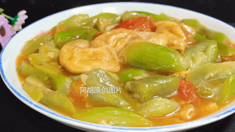 絲瓜和它絕配,花錢不多吃得香!沒食慾時炒這一盤,一口軟嫩、滿口多汁