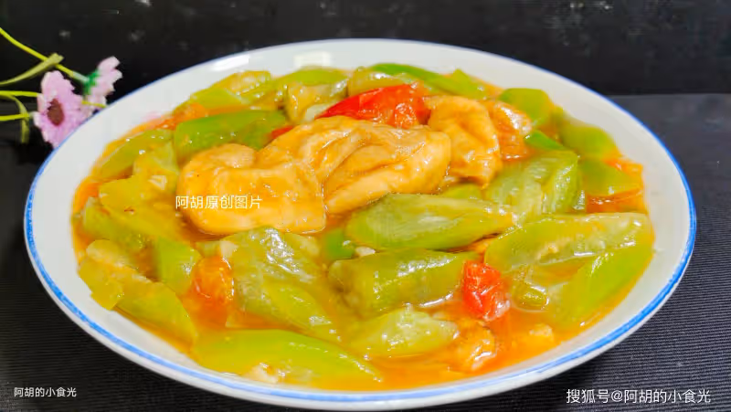 絲瓜和它絕配,花錢不多吃得香!沒食慾時炒這一盤,一口軟嫩、滿口多汁