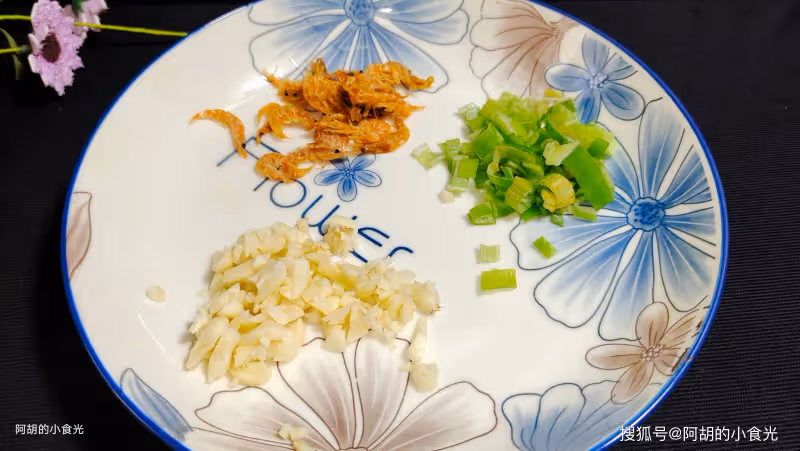 絲瓜和它絕配,花錢不多吃得香!沒食慾時炒這一盤,一口軟嫩、滿口多汁