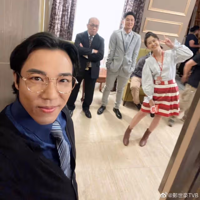 又走一個!TVB綠葉鄭世豪離巢,服務大台24年,與妻子堅持丁克