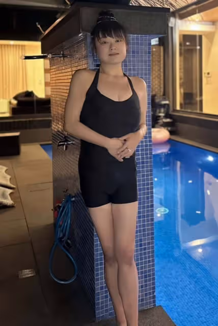 TVB知名女星陳嘉佳曬泳裝照,減肥成功瘦掉110斤,上圍依舊豐滿