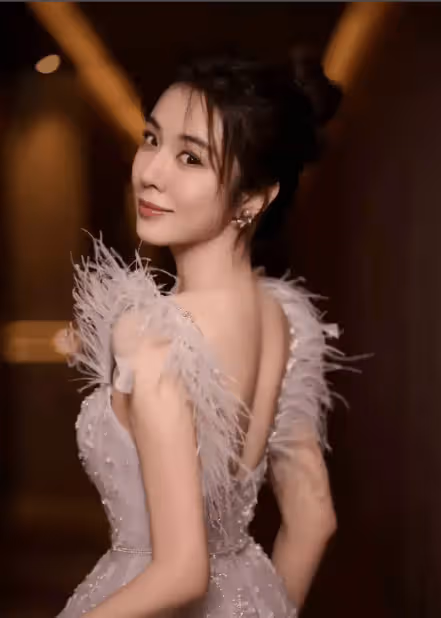 《慶餘年2》女神聚餐,凍齡美貌驚艷網友,熱度再創新高
