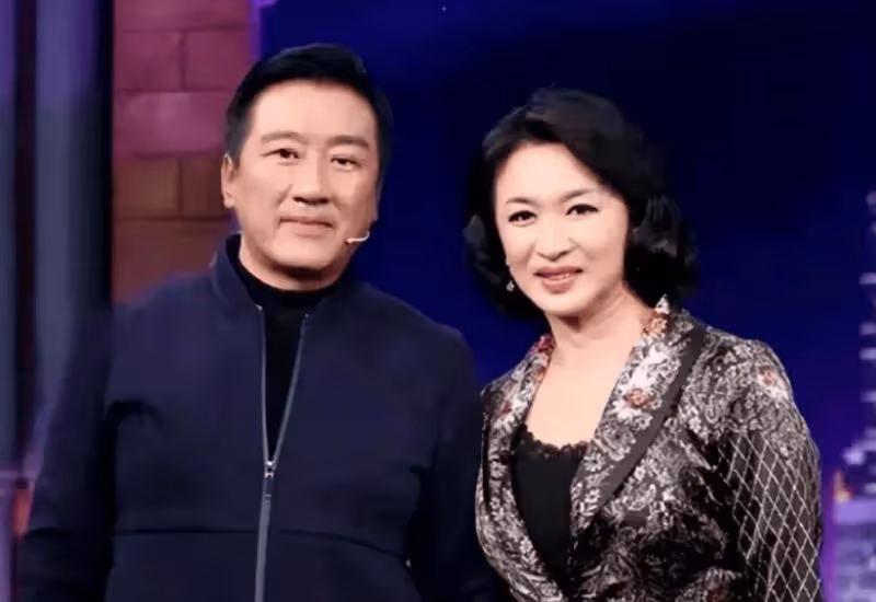 他被譽為最乾淨的男演員,對同事女兒一見鍾情結婚36年零緋聞,兒子成唯一心病