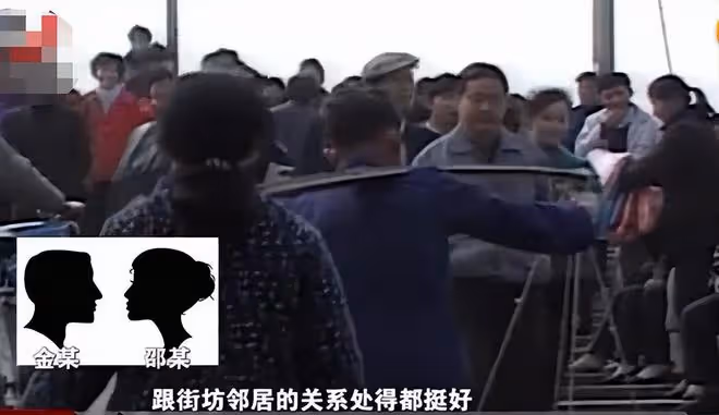 回顧浙江一重刑犯逃到新疆,警方追查26年後,憑舊木板床找出兇手