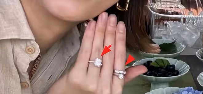 霍啟仁女友曬百萬求婚鑽戒,兩個巨大鑽戒閃眼,和汪小菲是同款