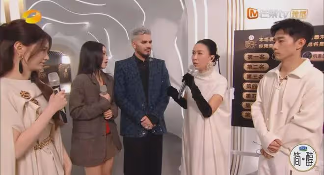 《歌手》第3期那英跑音獲第四,亞當開口脆,下期補位或是王力宏