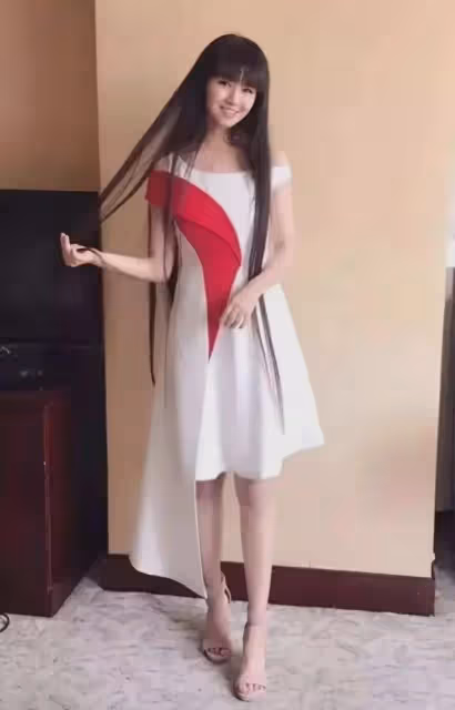 25歲的小彩旗,終於為自己的「無知」付出了代價