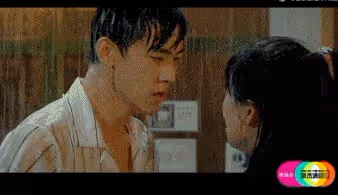 25歲的小彩旗,終於為自己的「無知」付出了代價