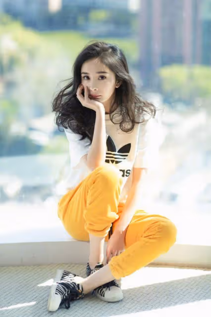 楊冪的少女感從何而來?怎樣打破固有的甜美印象,塑造氣質美人