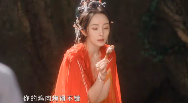 《狐妖小紅娘》:37歲楊冪吃紅薯,戳穿了多少「戲混子」的體面