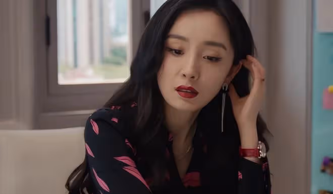 《狐妖小紅娘》:37歲楊冪吃紅薯,戳穿了多少「戲混子」的體面