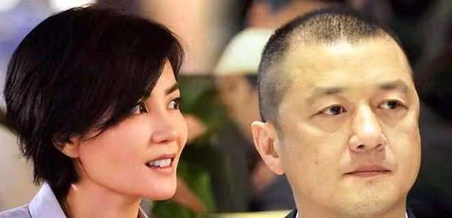 18歲李嫣拍成人禮大片!兔唇明顯、眼神狠毒,一點都不像王菲!