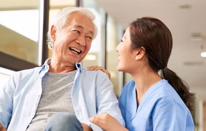 我存款200萬,退休金8千,不請保姆不去養老院,就讓兒媳給我養老