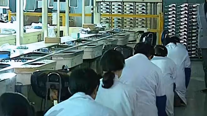 1995年,那個拒絕向韓國女老闆下跪的中國小伙兒,後來怎麼樣了