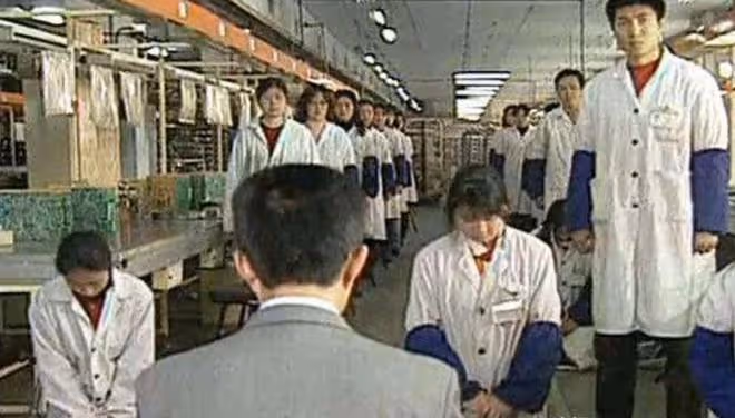 1995年,那個拒絕向韓國女老闆下跪的中國小伙兒,後來怎麼樣了