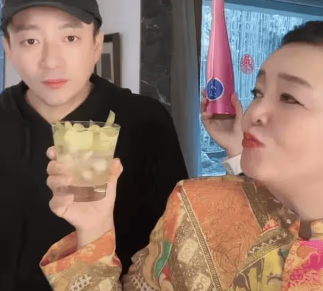 汪小菲被媽媽罵懵了:向著前妻說話,怪不得被拿捏,再不管教日後麻煩大了!