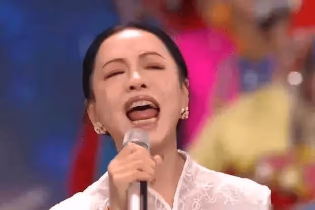 同樣是「醜女」,為什麼任素汐春晚獨唱獲滿堂紅,而黃綺珊卻遭受網暴?