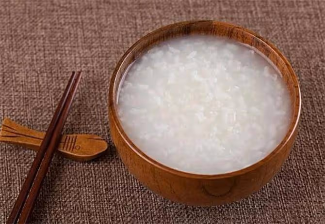 煮大米粥,牢記3個小技巧,大米下鍋就開花飄香,濃稠香甜很實用