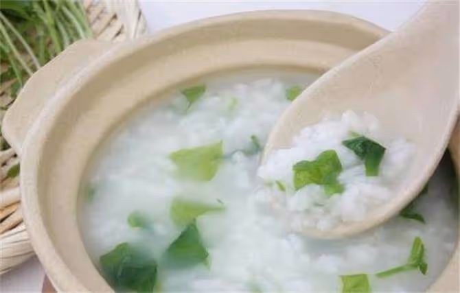 熬粥放點鹼好不好?燒心反酸的人可以試一試