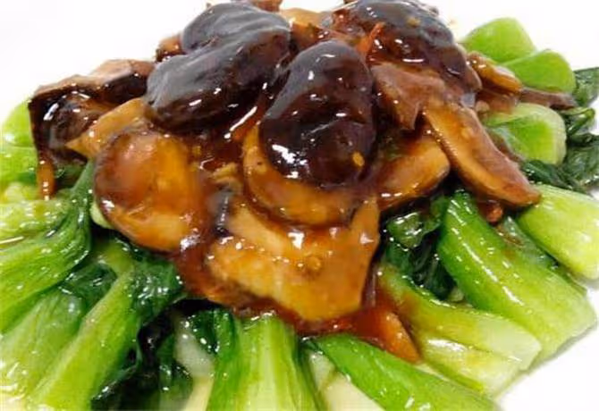 香菇油菜這樣做才好吃，學會這個做法，鮮香入味，營養下飯真不錯
