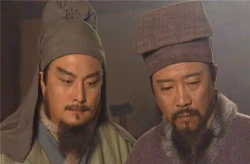 曾是「玉帝」專業戶，回家祭祖發現，自己居然被印在了冥幣上