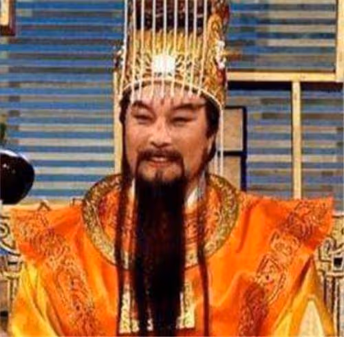 曾是「玉帝」專業戶，回家祭祖發現，自己居然被印在了冥幣上