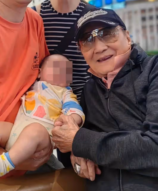 87歲謝賢被傳癱瘓入院,如今被偶遇狀態極佳,謠言不攻自破