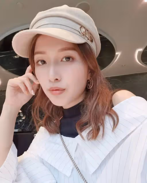 TVB港姐季軍與李澤楷感情成迷,差點嫁入豪門,如今依然保持少女感