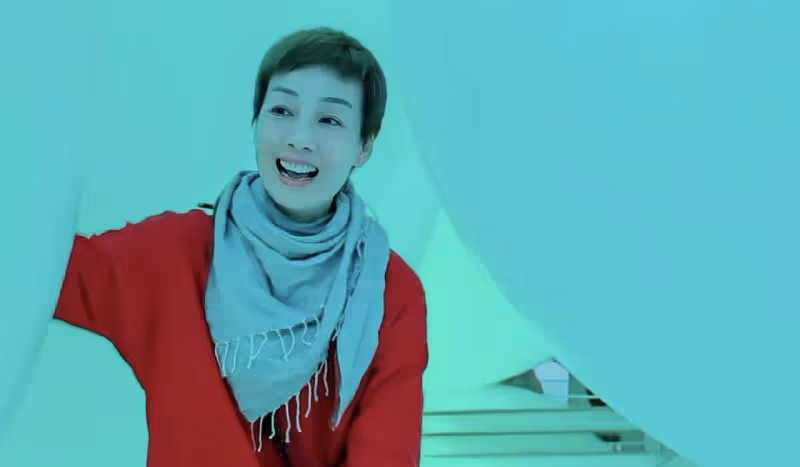江美儀成TVB最慘視後,兩年無劇可拍,因拒絕簽約遭高層雪藏