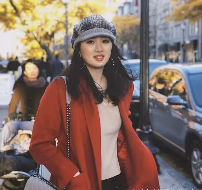 姚安娜和孟晚舟衣品大PK,誰更有女性的魅力?誰更有豪門范?