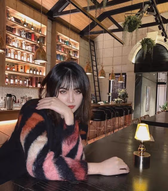 姚安娜和孟晚舟衣品大PK,誰更有女性的魅力?誰更有豪門范?