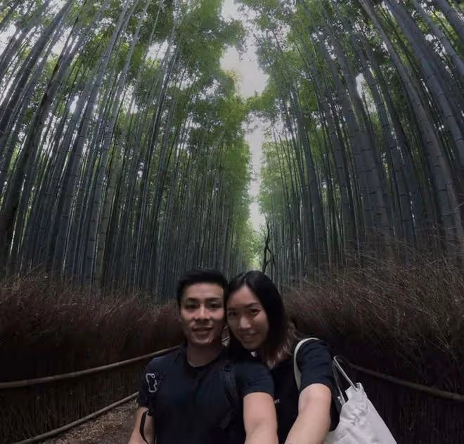 恭喜！霍啟剛弟弟向泰國女友求婚成功，打扮樸素求婚儀式簡單又甜蜜