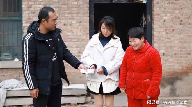 公公去世,婆婆來我家養老,老公:你們倆,我誰也得罪不起