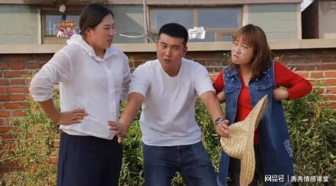 公公去世,婆婆來我家養老,老公:你們倆,我誰也得罪不起