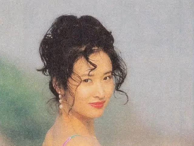 她曾迷倒過張藝謀，將馬景濤傷到心碎，如今60歲卻仍孤身一人