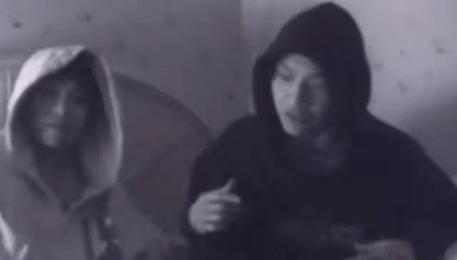 原來他早已去世!14歲出國,19歲入獄,23歲靠在媽媽懷裡離世