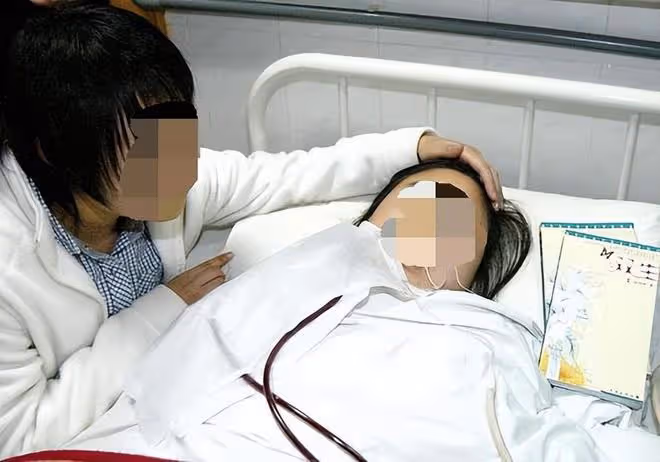 回顧:男子一連3天夢見亡妻求救,打開棺木後,被眼前場景所震撼
