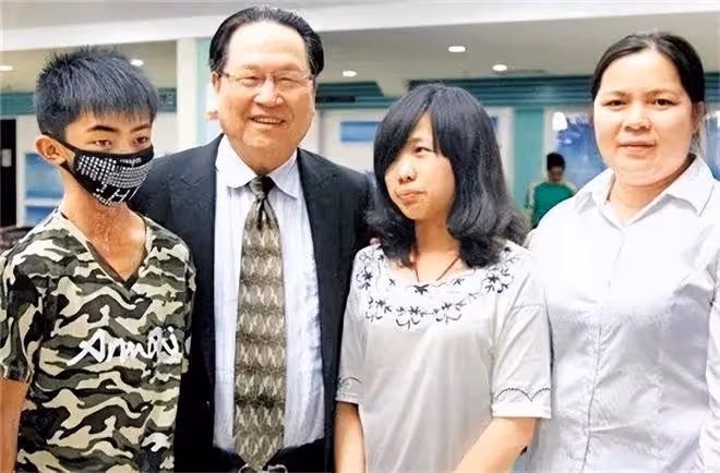 09年廣東女子挺55公斤巨肚,懷孕11月未生,醫生檢查卻看不見孩子