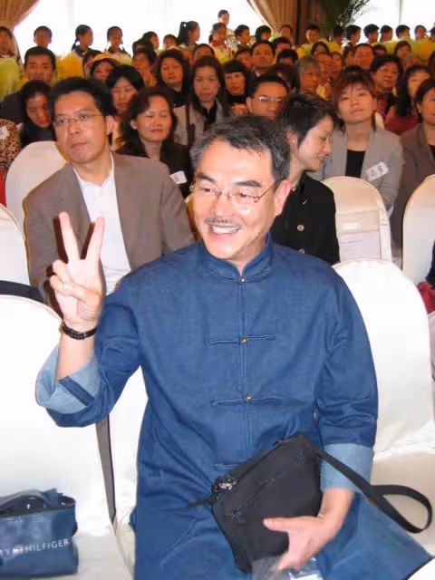一路走好！TVB資深男星昨晚去世！與太太前年才註冊結婚