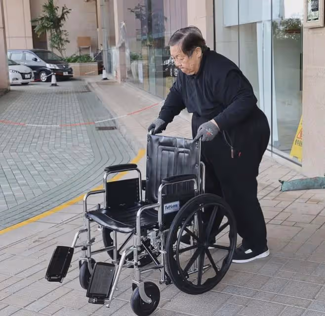 曾演老頑童！76歲TVB男星近況悲慘！內地紅顏知己仍未現身