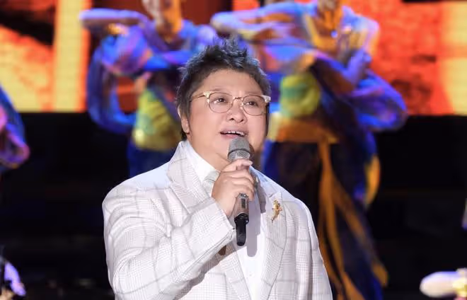 韓紅回應請戰《歌手2024》一事，表示：我不可能做一個縮頭烏龜