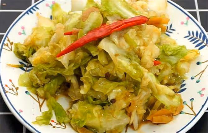 涼拌包菜這樣做太好吃了,清脆爽口,開胃又下飯,1盤不夠吃