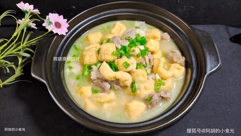 豆腐和它天生一對,後悔沒早發現!燜一燜鮮透了,一口鮮軟、滿嘴爆汁留香