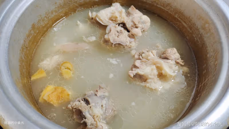 豆腐和它天生一對,後悔沒早發現!燜一燜鮮透了,一口鮮軟、滿嘴爆汁留香