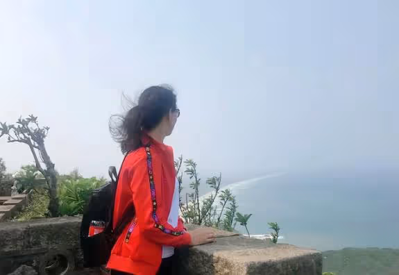 紀實:回家參加父親的葬禮,偷聽到哥嫂的對話,我瞬間淚流滿面