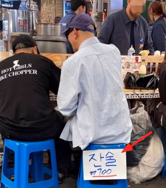 具俊曄趕集喝3元一杯的燒酒，大S未現身，穿老頭衫顯得很憔悴